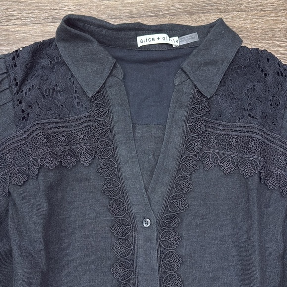 Alice + Olivia Black Linen blend Shirt with lace detail - Picture 2 of 4